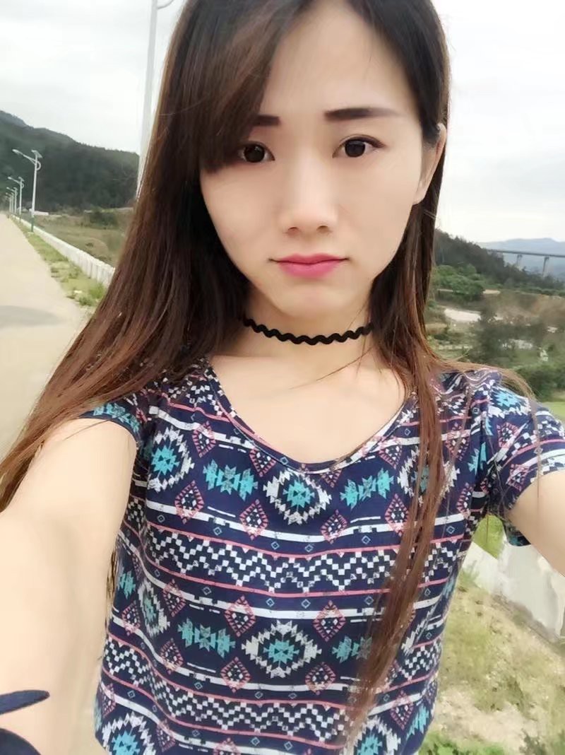 柳小柒。主播照片