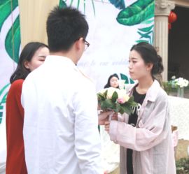 徐生，编导主播照片