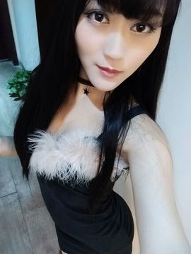 小妖精安娅主播照片