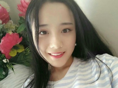 小鲸鱼～海报