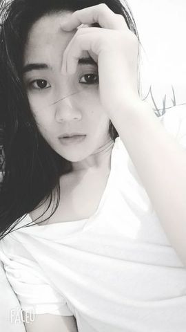 🙈`黄小言.主播照片