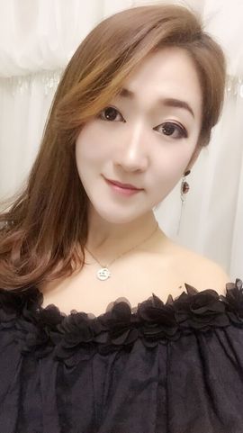 ➕宁儿主播照片