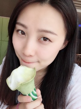 小柠檬好好工作主播照片
