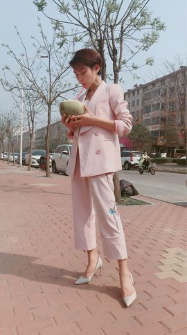蜜乐橙☂棉花糖主播照片