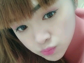 小明在的主播照片