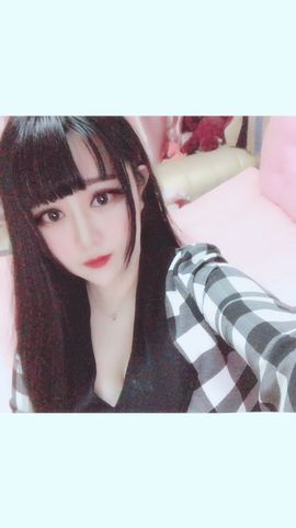 小小西521主播照片
