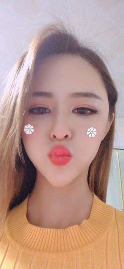 芒果果榴莲贺AI升级主播照片