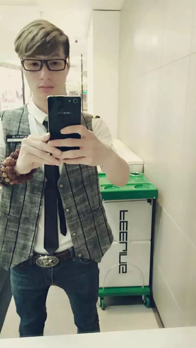 ~伤感小王子~的主播照片