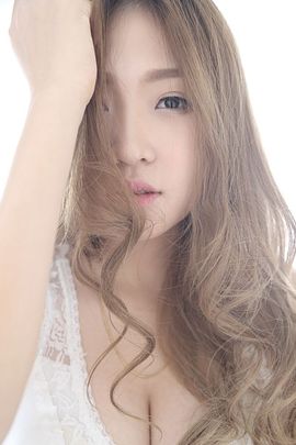 创业板的主播照片