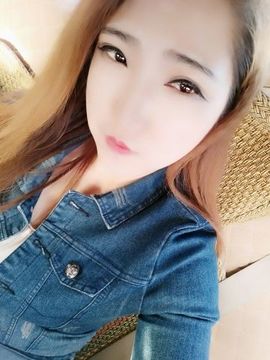 檐下等你主播照片