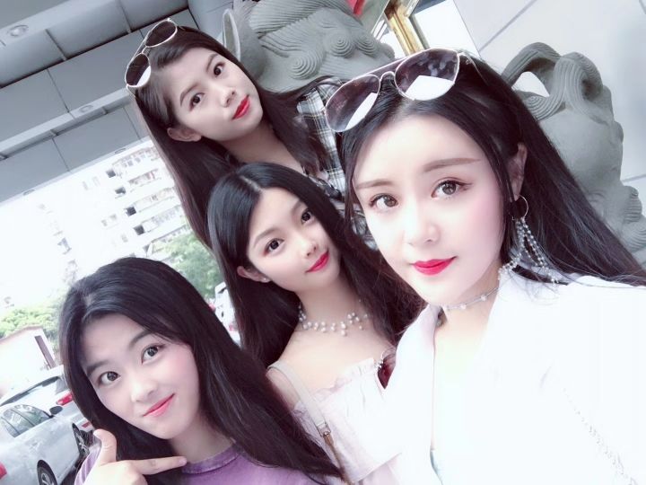上海逍遥哥的主播照片