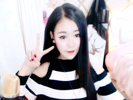 一曰三秋主播照片