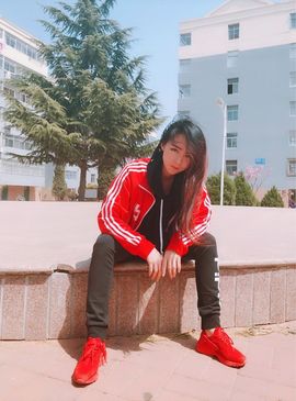 谢小娜、主播照片