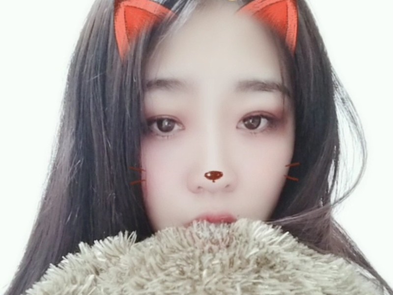 。。。。。纯儿的主播海报