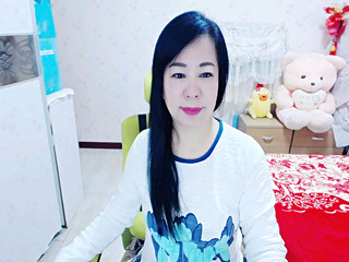 红【12】叶的主播照片
