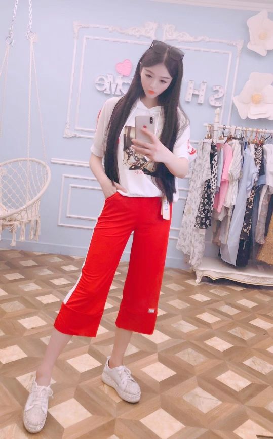 时间冲淡初衷留的主播照片