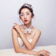 模特一一