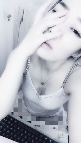 亲爱的大美‘主播照片