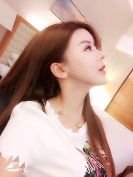 以养千年诗歉妳主播照片