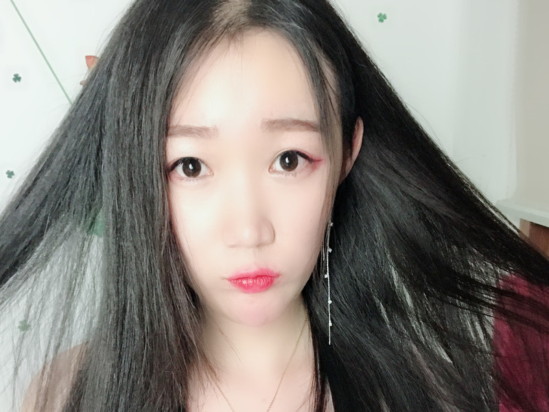 夏天的喵的主播海报