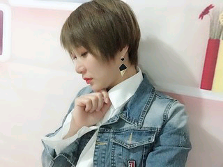 荣哥z3的主播照片