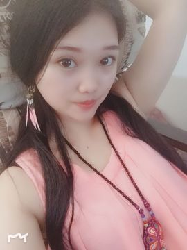 疯丫头，萱萱主播照片