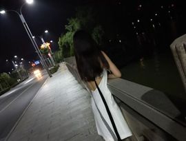 梦梦酱突然出现主播照片