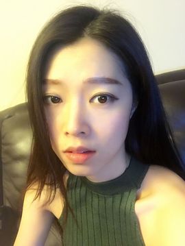辛束啊主播照片