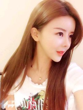 以养千年诗歉妳主播照片