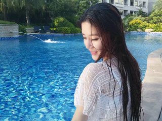 💘孤单雪狼的主播照片