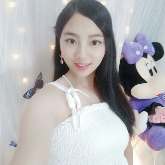 信儿🌸在等一个可能的主播照片