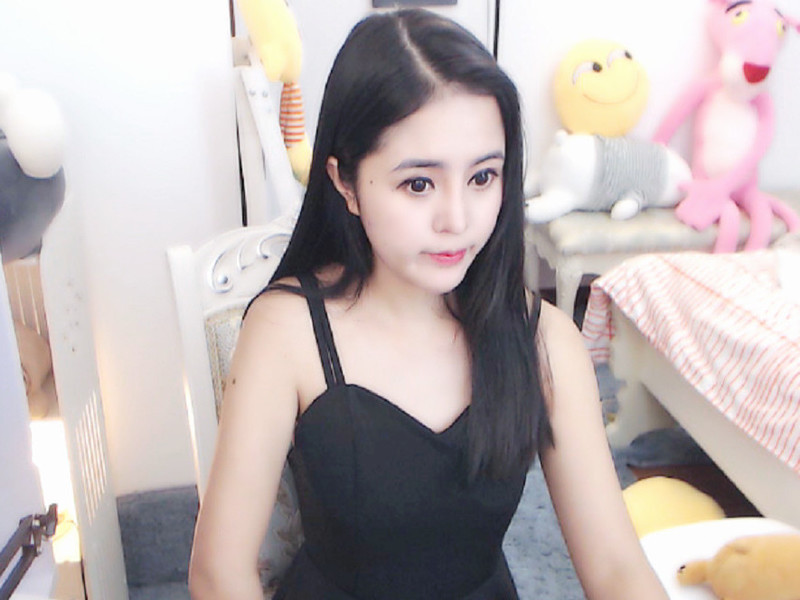 黄圆圆，的主播海报