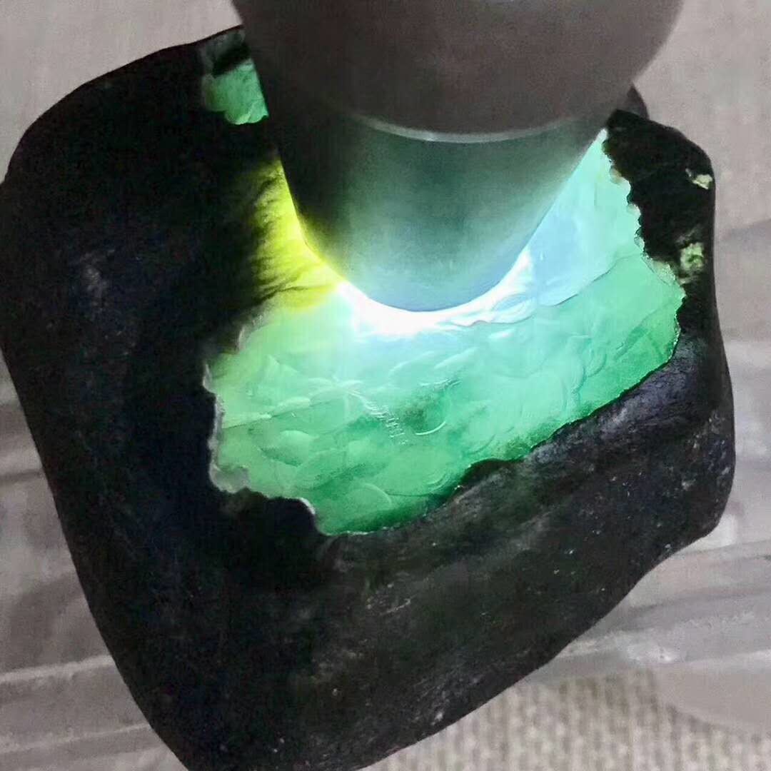 翡翠--秀的主播照片