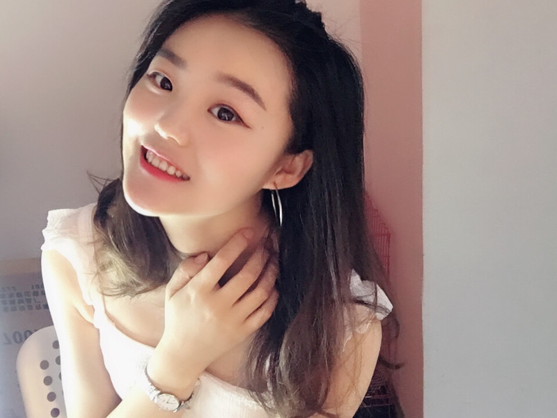 52真真的主播海报