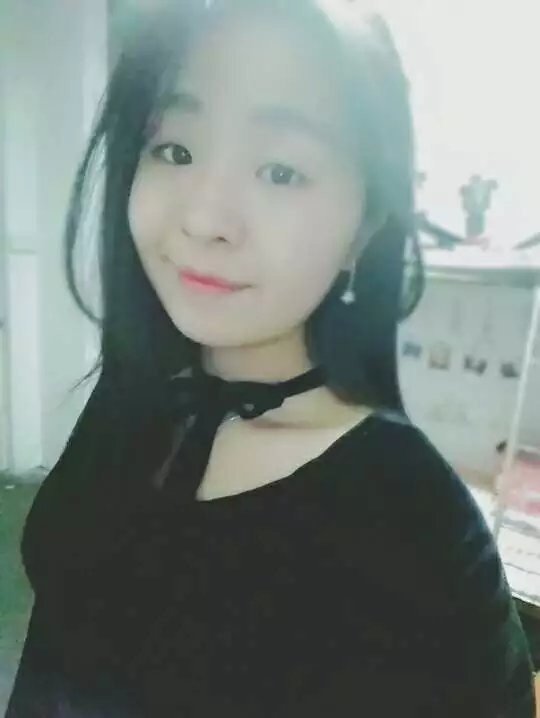 何小安呀的主播照片