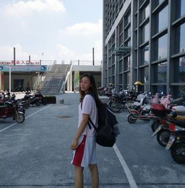 你是个傻子吧主播照片