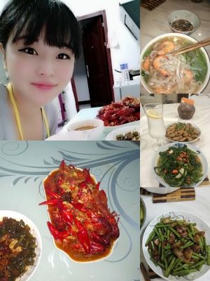 25歲的小小的主播照片