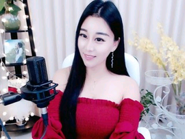 桐宇62404795主播照片