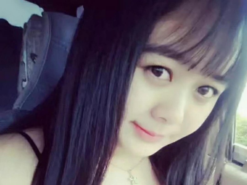 77~~~的主播海报
