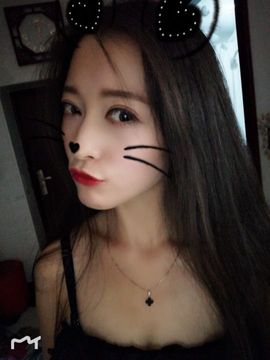 L小宝儿主播照片