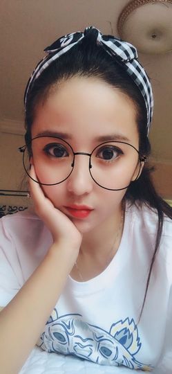 魅丽晴儿主播照片