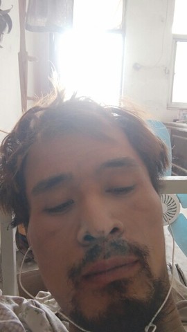 咯哈hx主播照片