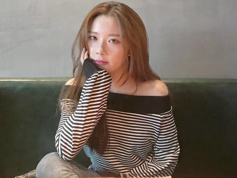 冯宝儿海报