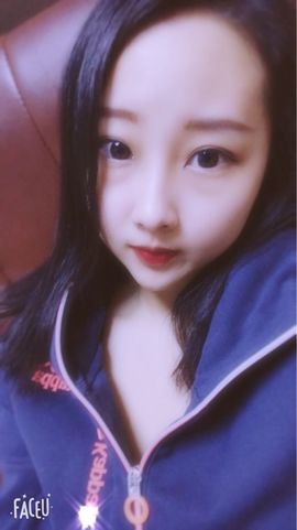 故乡111主播照片