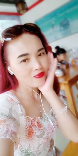 国珍万人迷女神兰兰主播照片