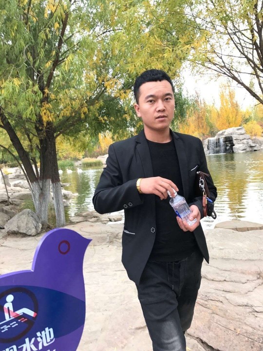 👑内蒙小哥👑的主播照片