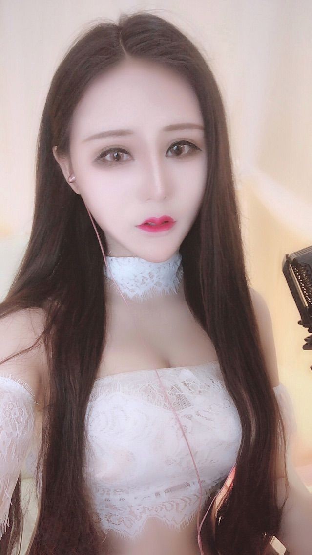 嵗玥蕪婧的主播照片