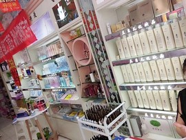 VIP美妆店主播照片