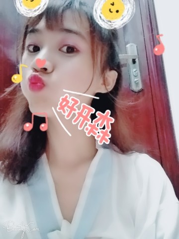 选择性疯狂症的小可爱的主播照片