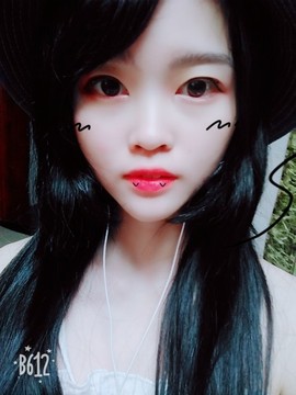 貂蝉🐬主播照片